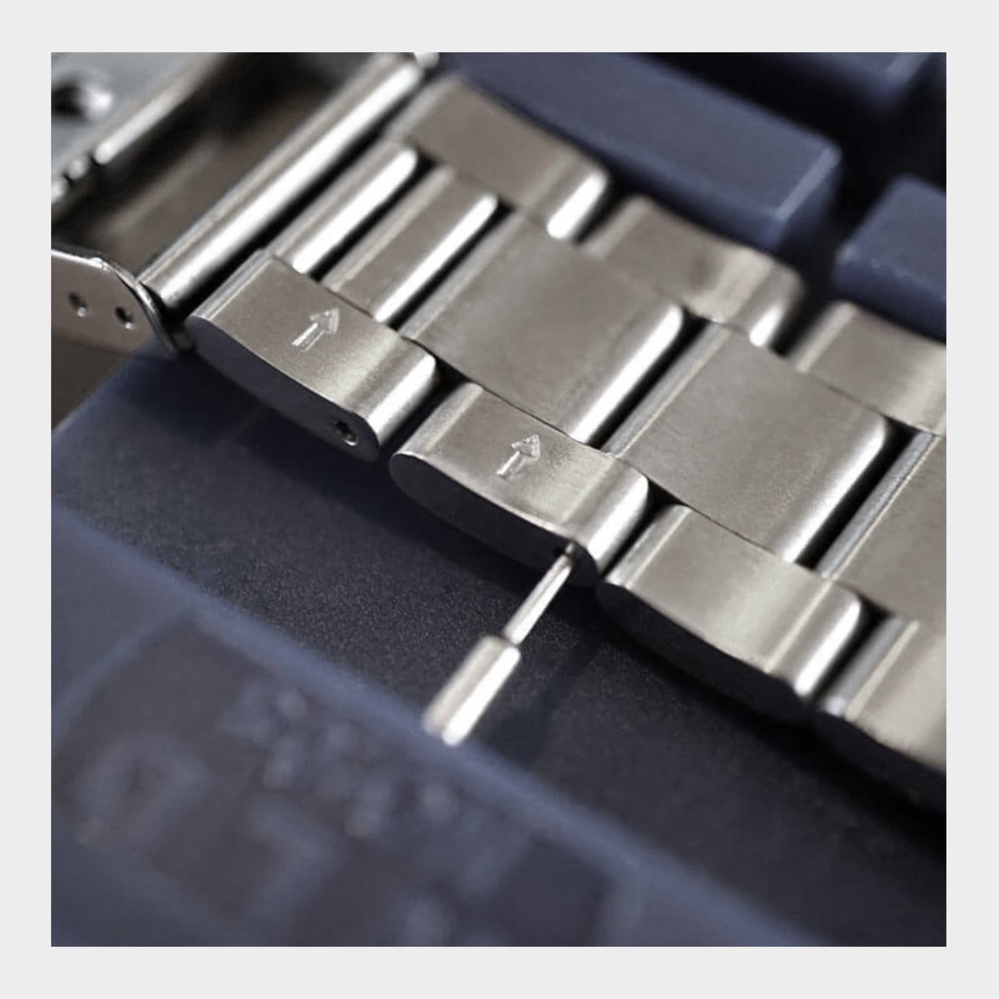 Masar Outil Chasse Goupilles pour Bracelets de Montre Jusqu’à 24mm - Extracteur de Broches