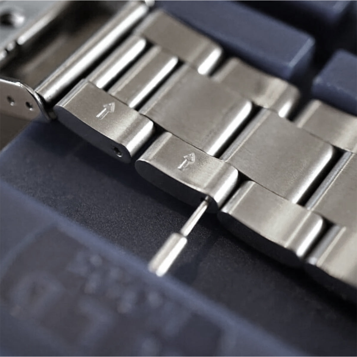 Masar Kit Cacciaspine - Accorciare i Bracciali di Orologi - Fino a 30mm