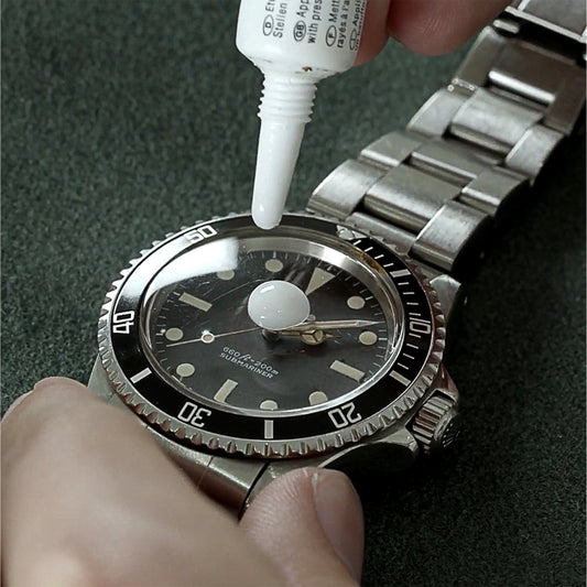 Restauration Verre de Montre – Efface-Rayures – Efficace sur l’Acier Poli