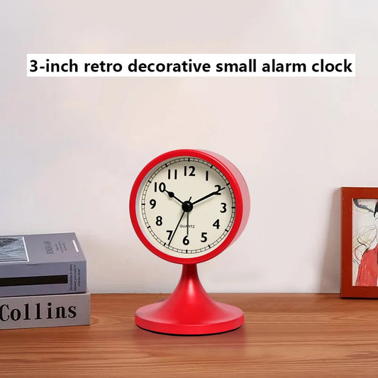 Sveglia vintage nordica rotonda in metallo, sveglia da tavolo silenziosa e creativa, luce notturna da comodino per studenti, decorazione per la camera da letto, arredamento per la casa