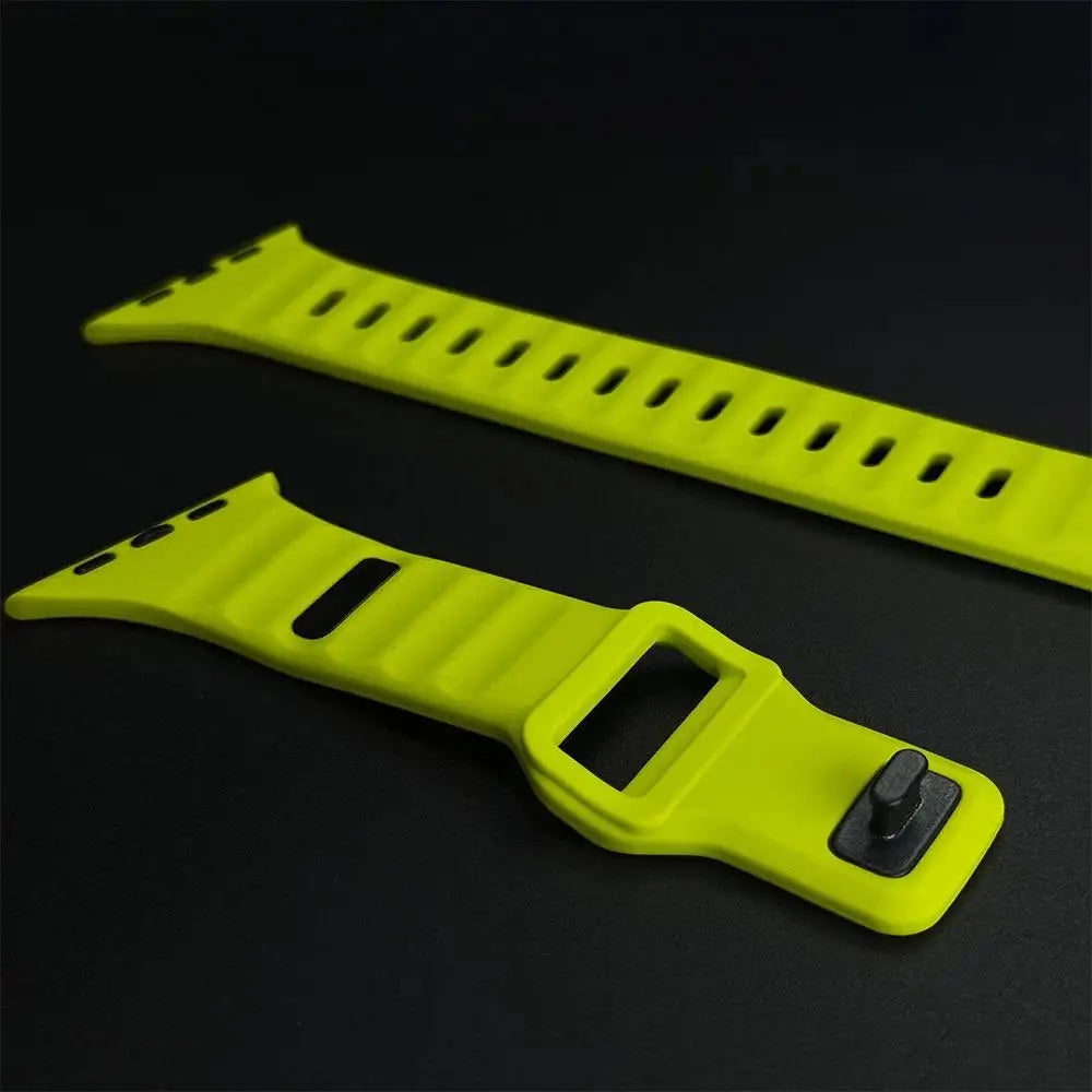 Silicone case + strap for Apple Watch Ultra 2 49mm 46mm 42mm 40mm 41mm 44mm 45mm for Apple Watch Series 11 10 9 8 7 6 5 4