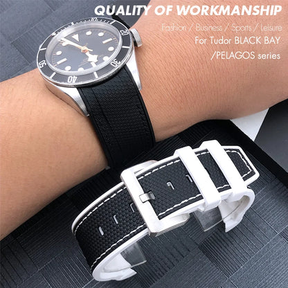 Nuovo cinturino per orologio morbido da 22mm 23mm, adatto per Tudor Bronze Black Bay GMT Pelagos con estremità curva, cinturino per orologio in gomma silicone impermeabile