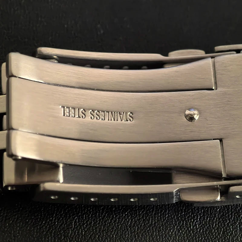 SEIKO SKX007/SKX009 Taucheruhr, spezieller Ersatz mit einem 22mm massiven Edelstahlarmband mit fünf gebürsteten Gliedern