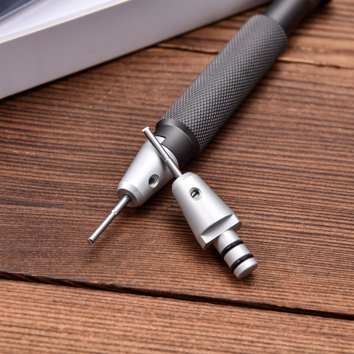 BUSLUO Stahlschraubendreher 1,2/1,4/1,8 mm für Uhrenreparaturen, tragbare Werkzeuge zum Entfernen von Uhrenarmbändern mit Mini-Verbindungsstiften für Uhrmacher