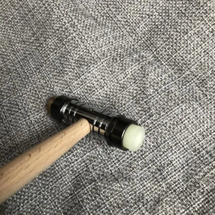 Marteau de réparation de montres avec main en bois, 2 en 1, tête en laiton et plastique, maillet pour horlogers W0629