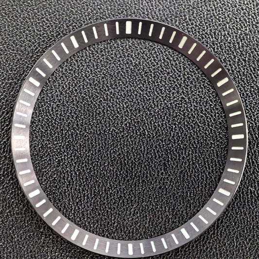 Bague de cadran brossée noire avec index lumineux pour pièces modifiées de la série Seiko Turtle