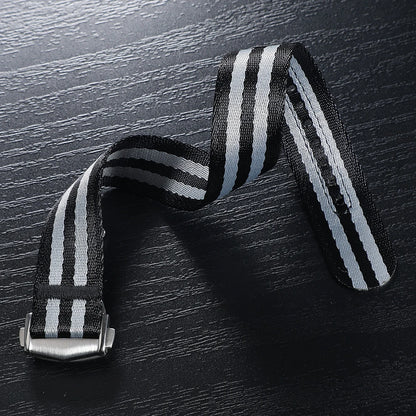 Cinturino per orologio classico in morbido nylon con fibbia deployante 20mm 22mm, in tessuto di cintura di sicurezza premium con chiusura pieghevole per Omega