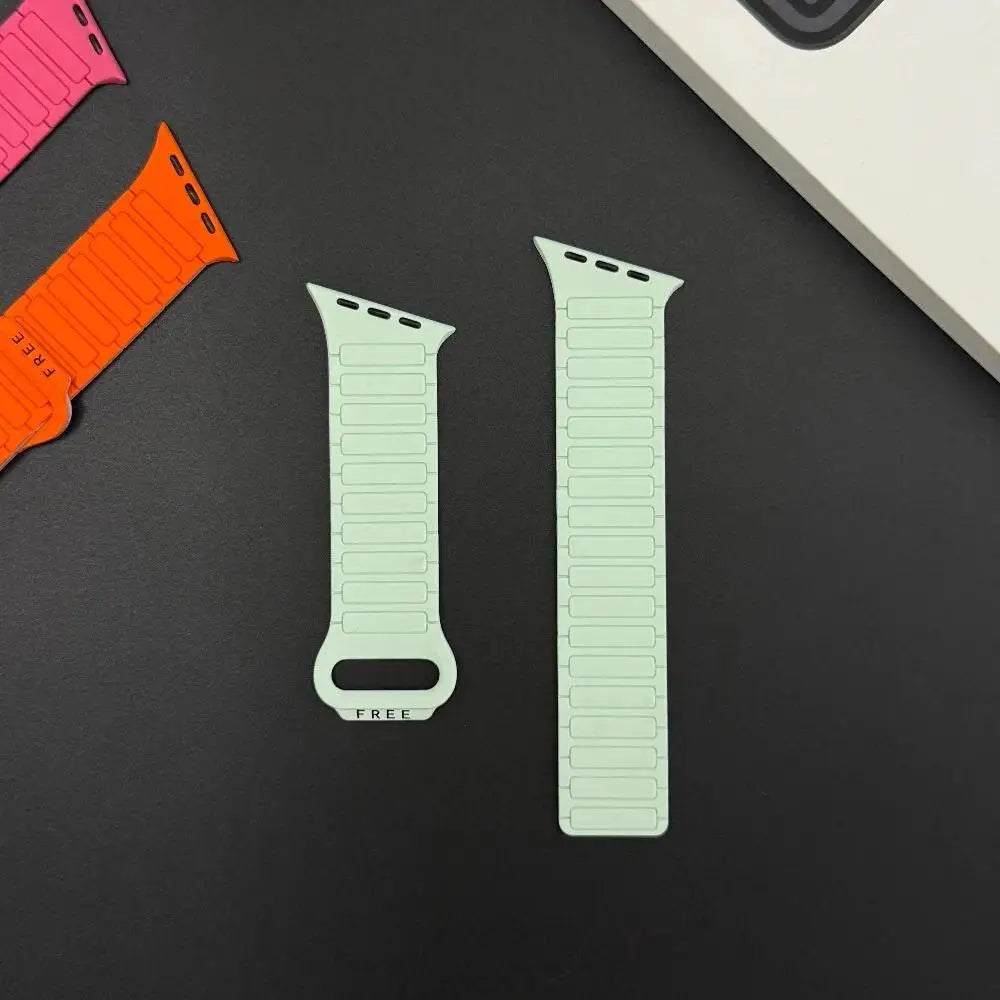 Magnetic Strap Bracelet for Apple Watch 46mm 42mm 49mm 45mm 41mm 44mm 40mm for iWatch Ultra Series 11 10 9 8 7 6 SE 5 4 3