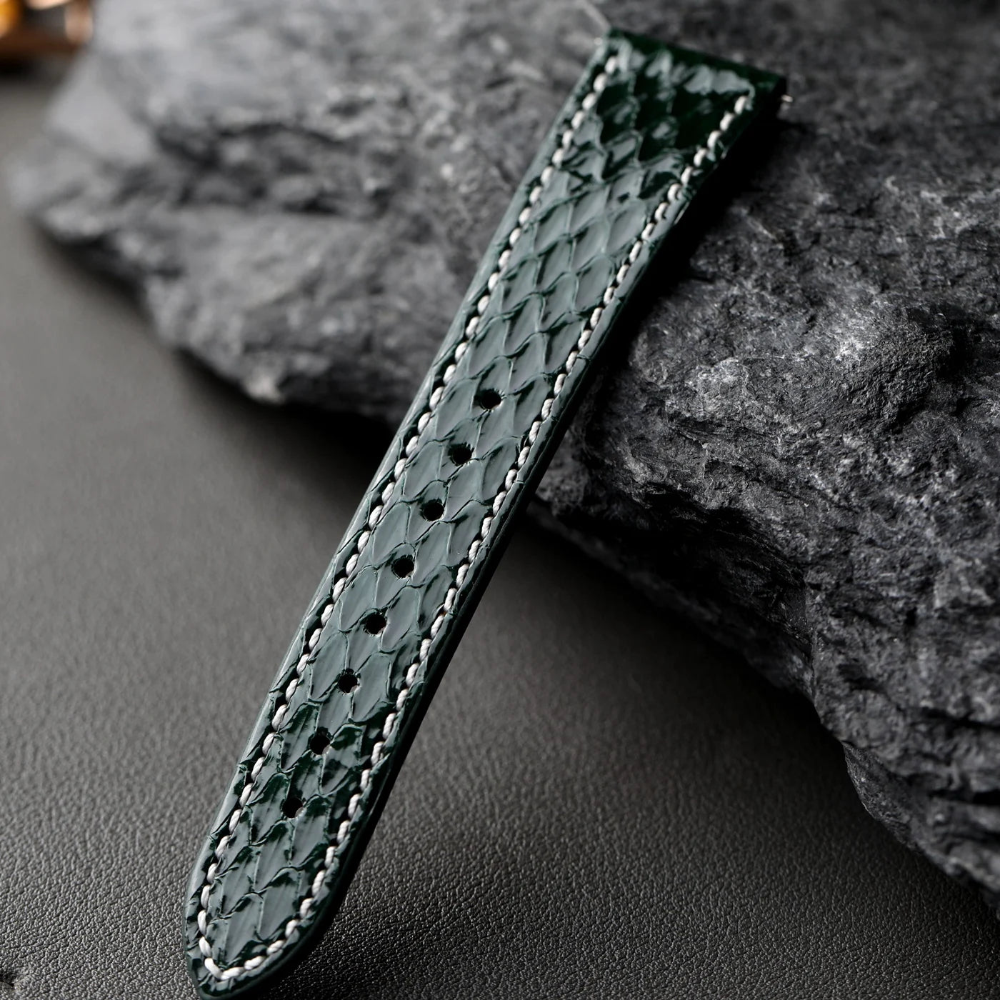 Cinturino per orologio fatto a mano in pelle di serpente, 18, 19, 20 mm, stile morbido e vintage, a sgancio rapido, verde, nero, giallo, lunghezza S/M