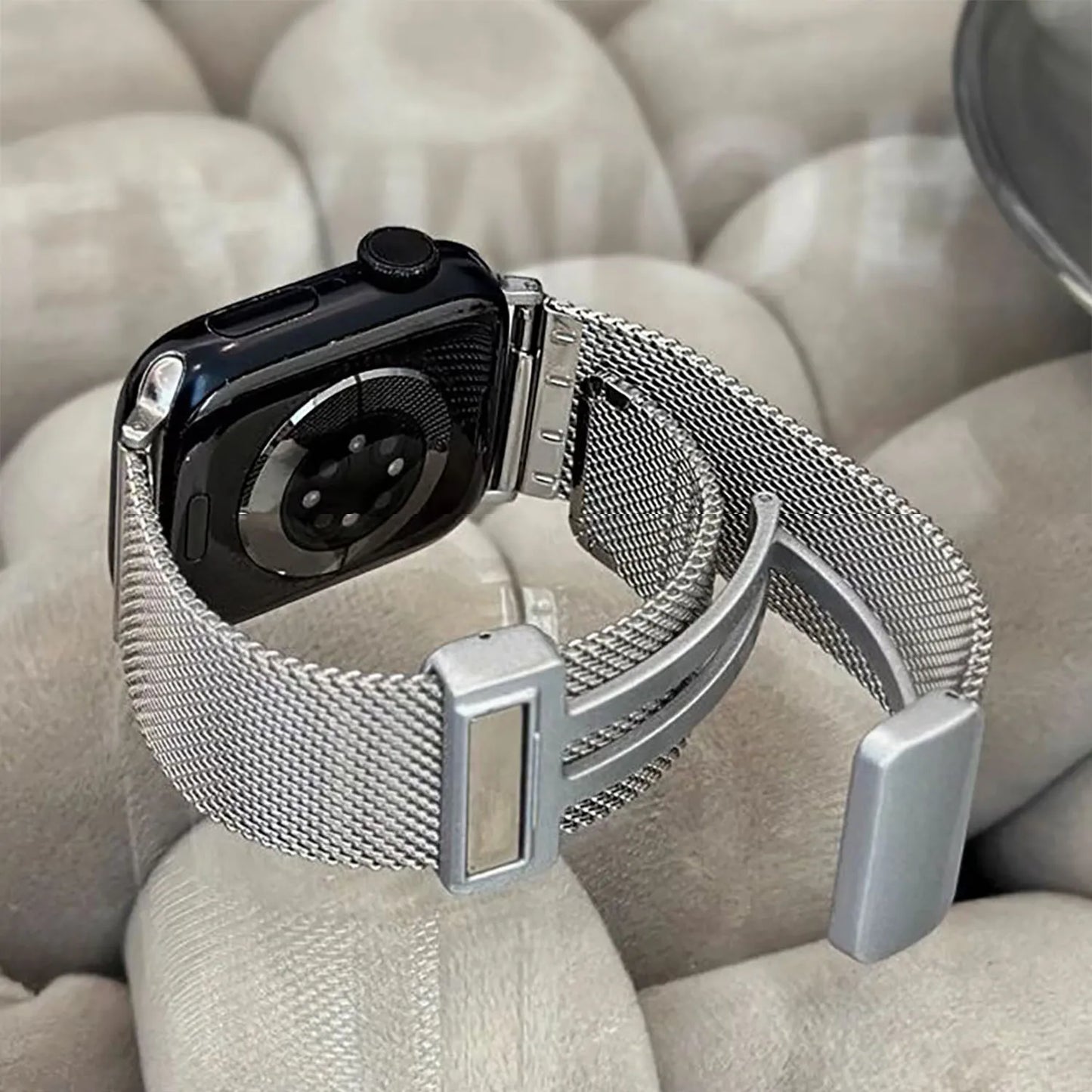 Magnetic Band for Apple Watch Ultra 49mm, 44mm 45mm 40mm 41mm 42mm 38mm, Stainless Steel iWatch Series 7 8 se 6 5 3