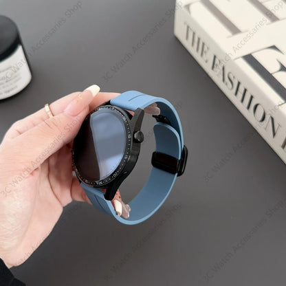 20 22mm Silicone Strap with Magnetic Clasp for Samsung Galaxy Watch 8 4 5 6 Pro 40mm 44mm 45mm 42/46mm
