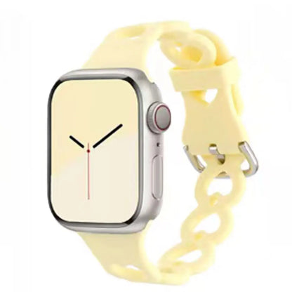 Nouveau bracelet de montre en silicone en forme de cœur pour Apple Watch S11 S10 S9 S8 7 6 5 4, bracelet respirant pour femmes, compatible avec iWatch Series 49 46 45 44 43 42 mm