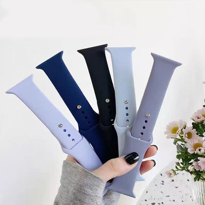 Bracelets en silicone pour Apple Watch, 44mm, 40mm, 45mm, 41mm, 49mm, 46mm, 42mm, correa, série iwatch 11, 10, 7, 8, se, 9, ultra, 2, 3