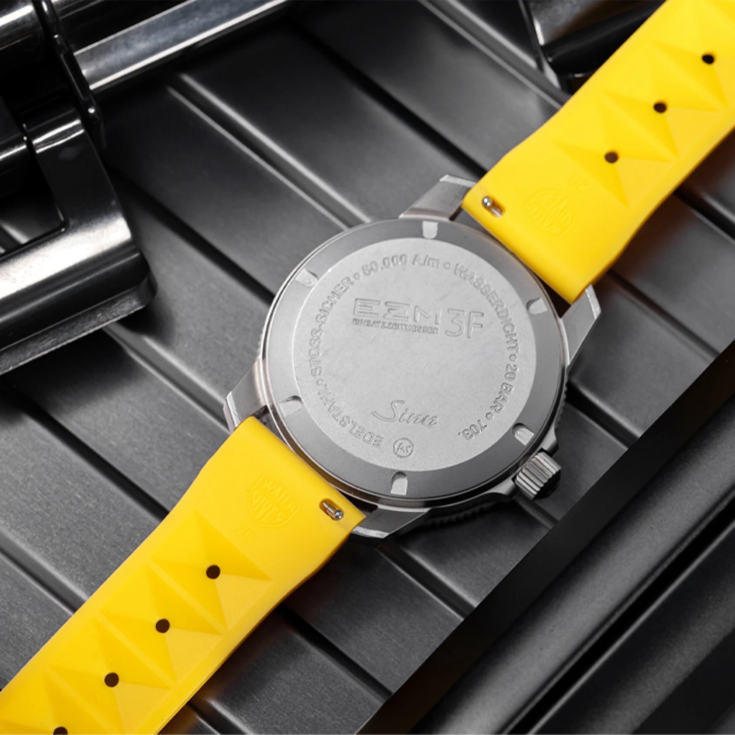 FKM bracelet de montre gaufré en caoutchouc 20mm 22mm bracelet en caoutchouc fluoré plongeur universel étanche confortable sport bracelets de montre à dégagement rapide