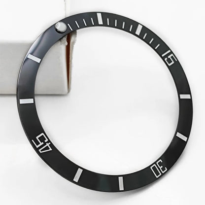 Ceramic watch bezel, 39.5x32.6mm, for Tudor Black Bay, inclined bezel, fitted scale, 12-hour, green luminous pearl, accessories