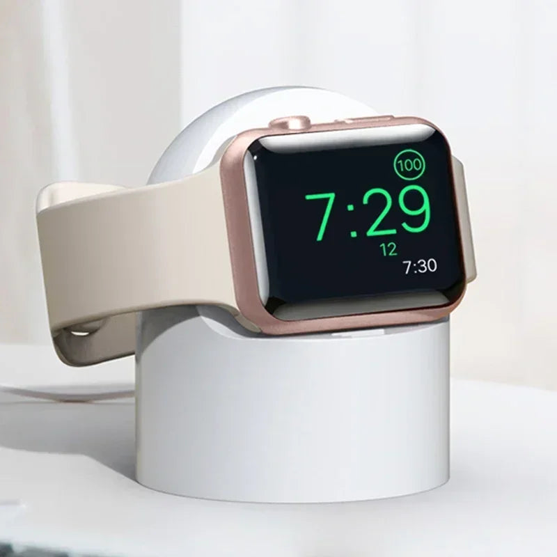 Supporto per caricabatterie Apple Watch Series Ultra/8/SE2/7/6/SE/4/3 49mm/45mm/44mm/42mm/41mm/40mm/38mm, Modalità Comodino in Silicone Resistente