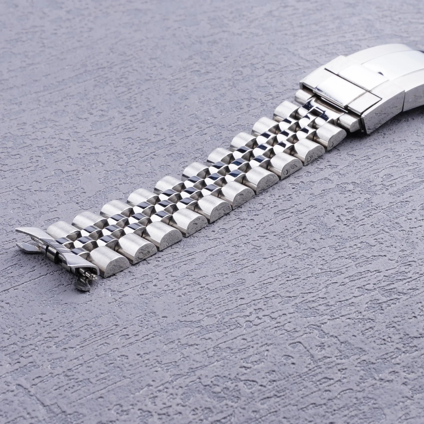 Jubilee silver watch strap with hollow curved end, solid screw links, strap for SeaM 5, SNXSCafe K1, SNXS75, SNXS77, SNXS79K1, SNX79J1, 19mm