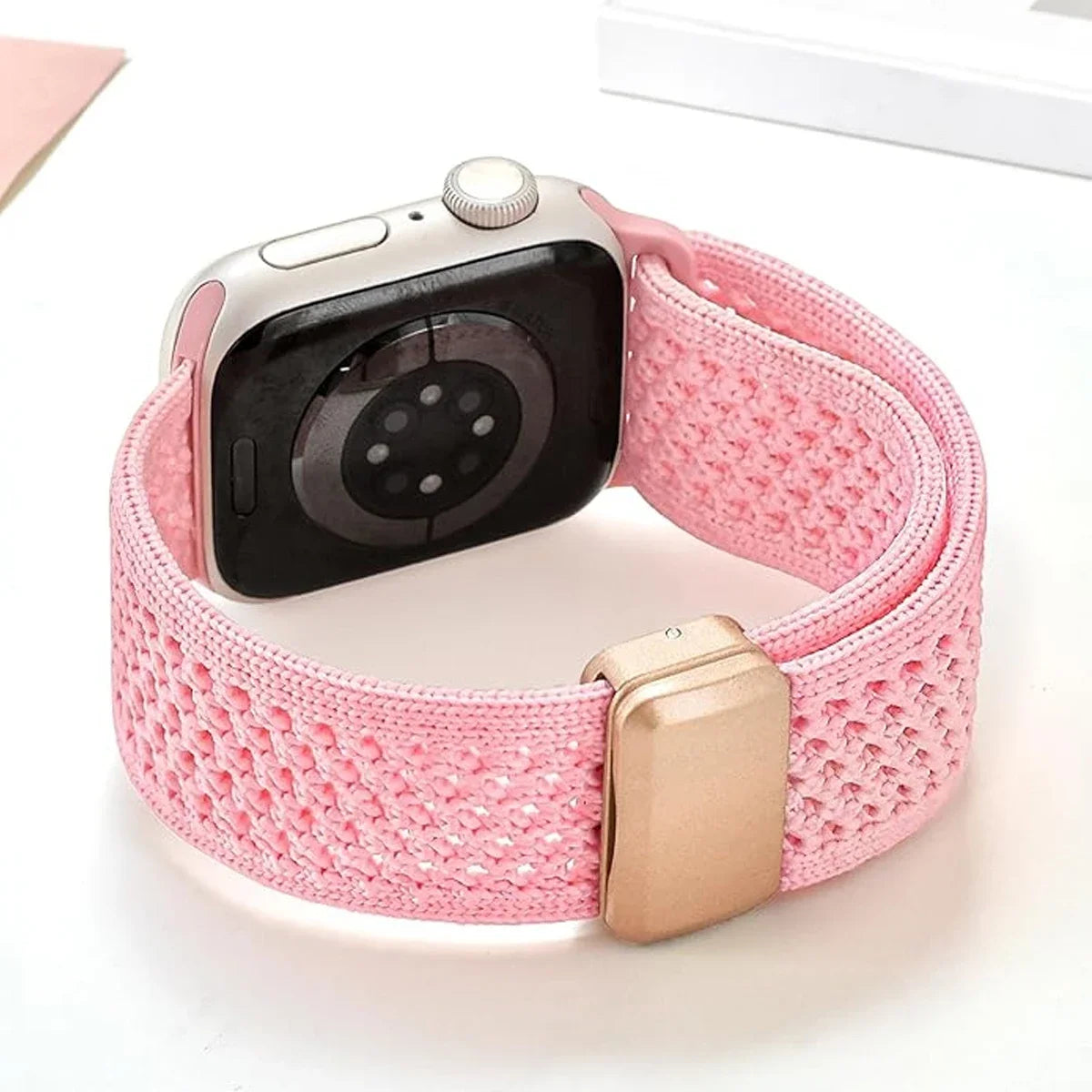 Bracelet magnétique en nylon pour Apple Watch, compatible avec les tailles 40mm, 44mm, 45mm, 46mm, 49mm, 41mm, 38mm, et les séries iWatch SE, 7, 6, 8, 9, 10, Ultra 2