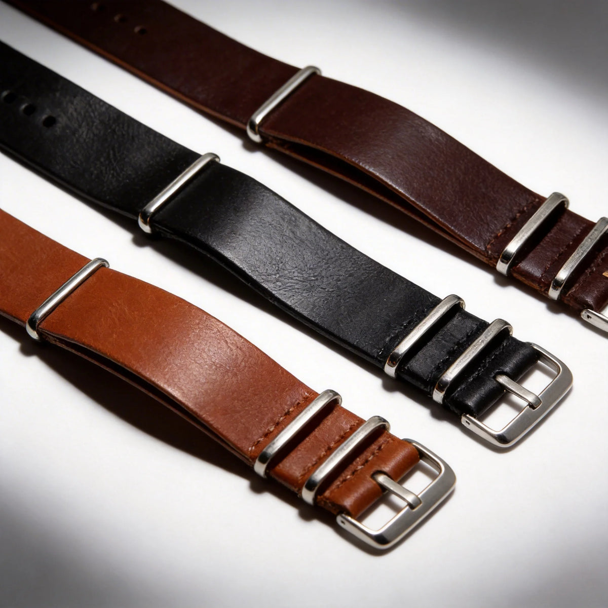 Bracelet de montre NATO ZULU en cuir vintage, bracelet monobloc noir et marron de style militaire, bracelet universel 18 mm 20 mm 22 mm 24 mm