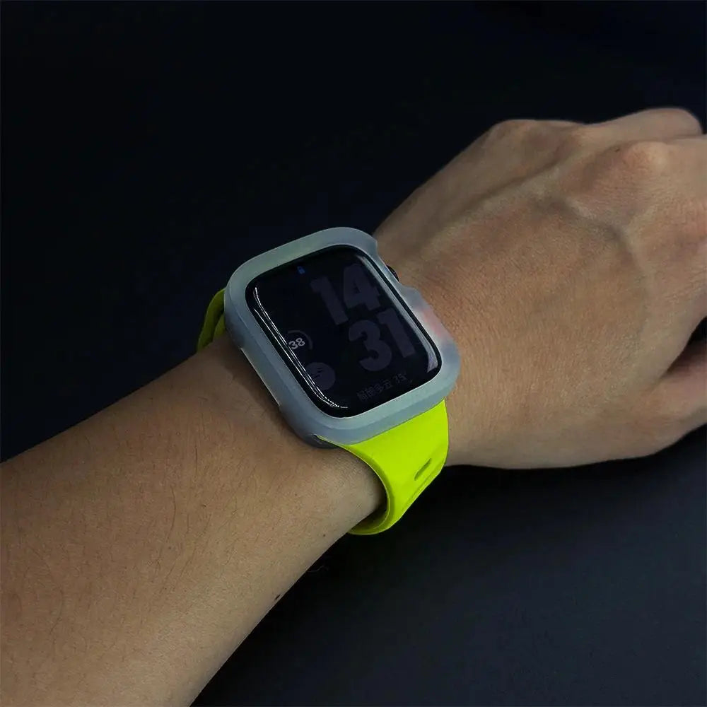 Silicone case + strap for Apple Watch Ultra 2 49mm 46mm 42mm 40mm 41mm 44mm 45mm for Apple Watch Series 11 10 9 8 7 6 5 4
