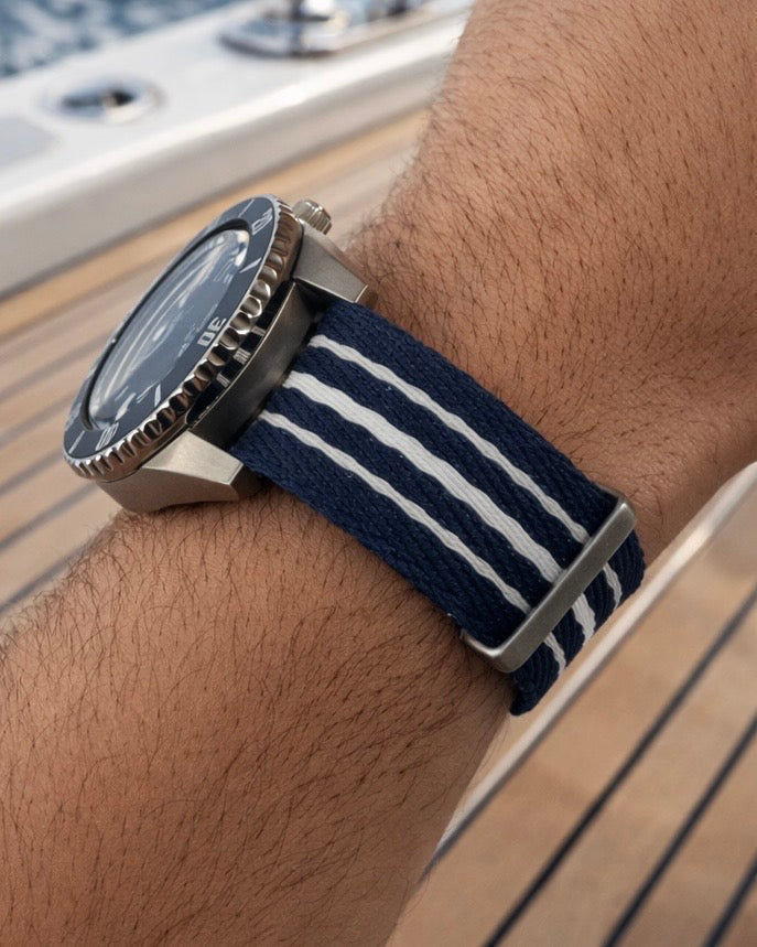 Masar Bracelet montre Nato Bleu Marine Blanc Gris - Nylon tressé 20mm 22mm
