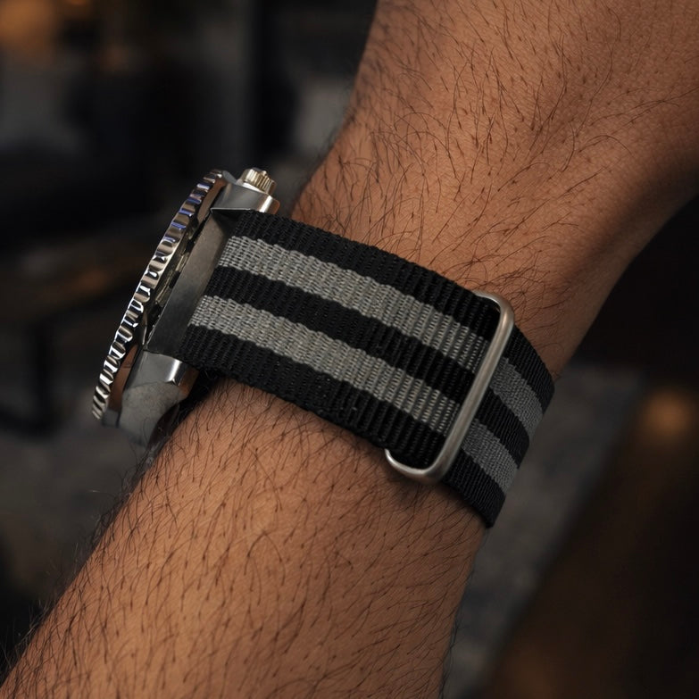 Cinturino per orologio Nato Nylon Nero/Grigio - James Bond - Premium