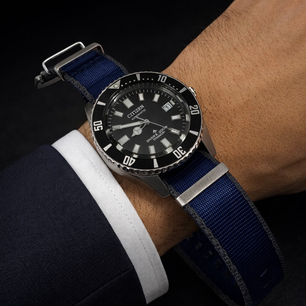 Cinturino per Orologio NATO Nylon Blu / Grigio scuro / Fibbia satinata - Uomo