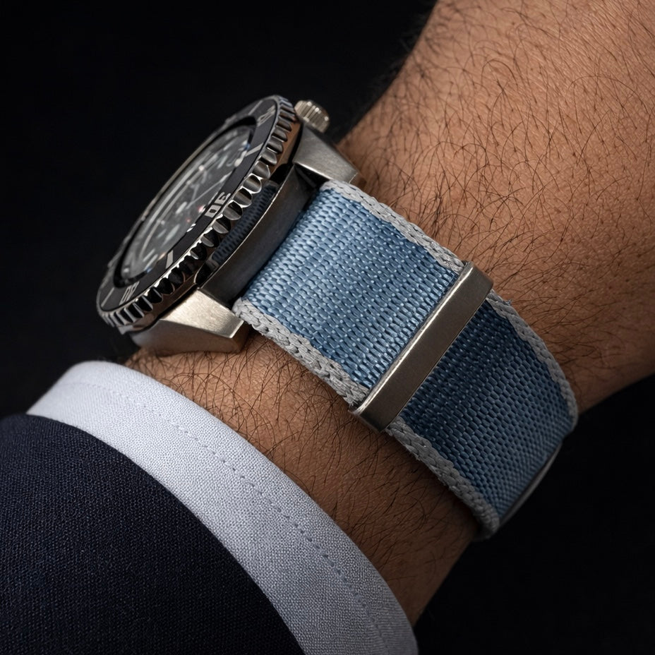 Cinturino per Orologio NATO Nylon Grigio chiaro / Blu / Fibbia satinata - Uomo